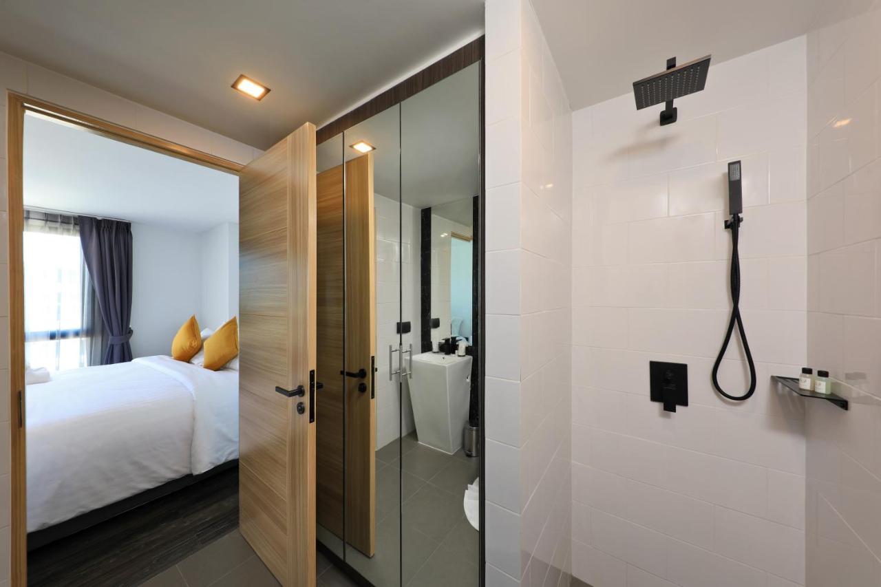 Utopia Naiharn Nai Harn Exterior photo